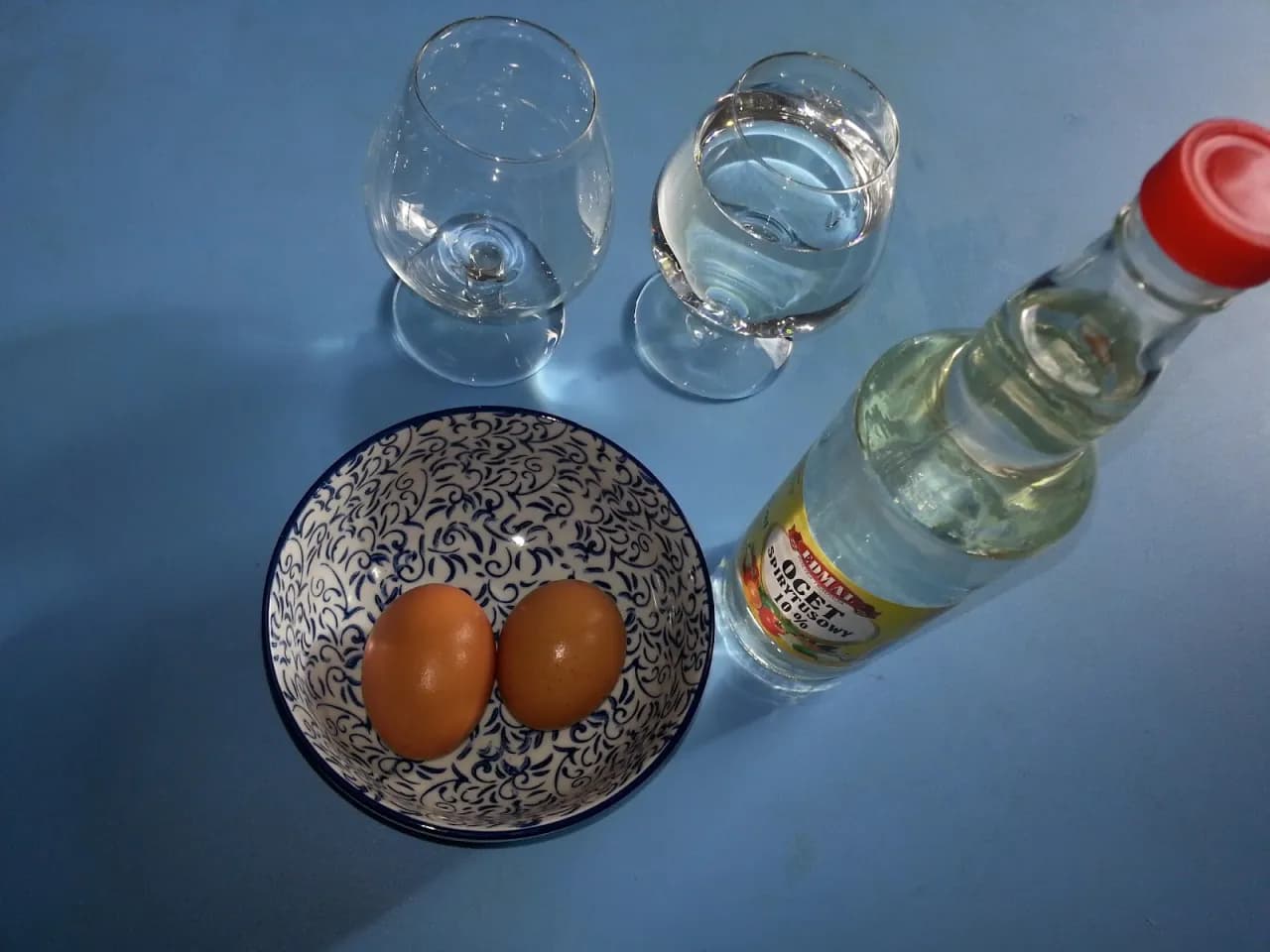 Gumowe jajko i inne eksperymenty z jajkiem dla dzieci