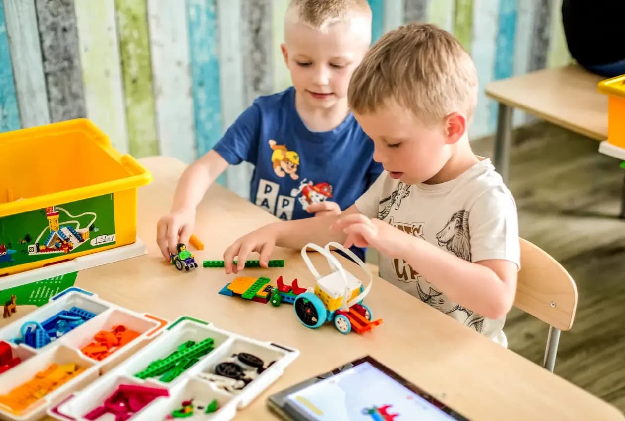 Zajęcia z robotyki Białystok: Przewodnik po najlepszych kursach dla dzieci